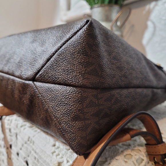 Michael Kors Brown Unisex Rhea Zip Medium Slim MK Signature Logo Backpack - Picture 8 of 14